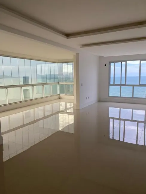 Foto 5 de Apartamento com 3 quartos à venda, 140m2 em Meia Praia, Itapema - SC