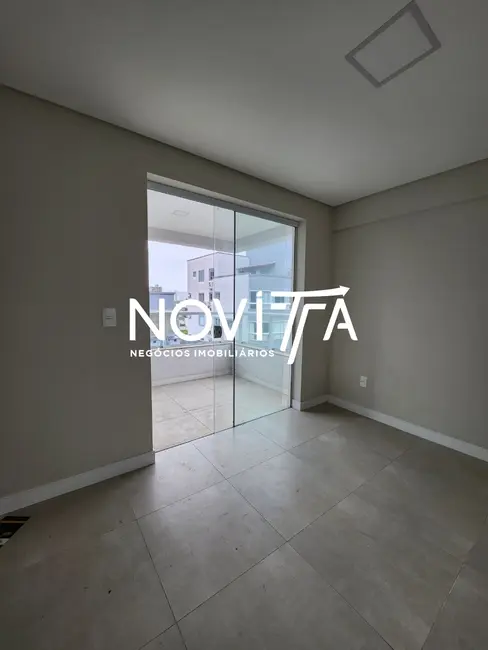 Foto 2 de Apartamento com 2 quartos à venda, 66m2 em Itapema - SC