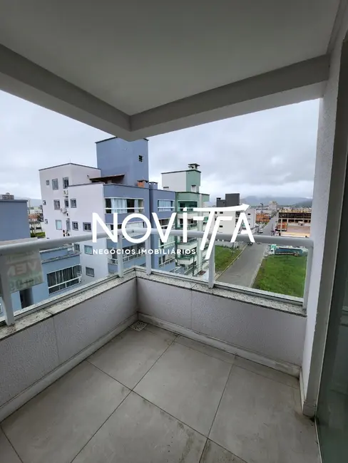 Foto 4 de Apartamento com 2 quartos à venda, 66m2 em Itapema - SC