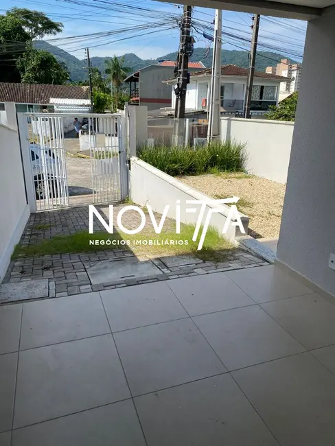 Foto 3 de Casa com 3 quartos à venda, 109m2 em Itapema - SC