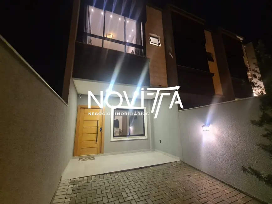 Foto 1 de Casa com 2 quartos à venda, 97m2 em Itapema - SC