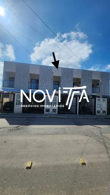 Foto 1 de Casa com 2 quartos à venda, 70m2 em Itapema - SC