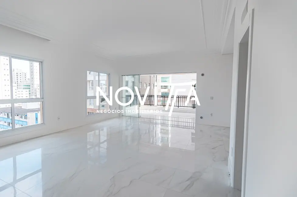 Foto 5 de Apartamento com 4 quartos à venda, 180m2 em Meia Praia, Itapema - SC