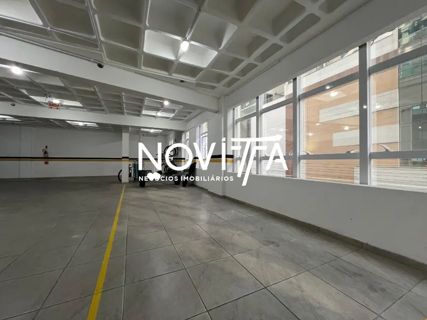 Foto 3 de Apartamento com 3 quartos à venda, 260m2 em Meia Praia, Itapema - SC