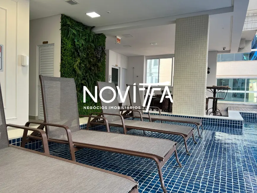 Foto 4 de Apartamento com 3 quartos à venda, 260m2 em Meia Praia, Itapema - SC