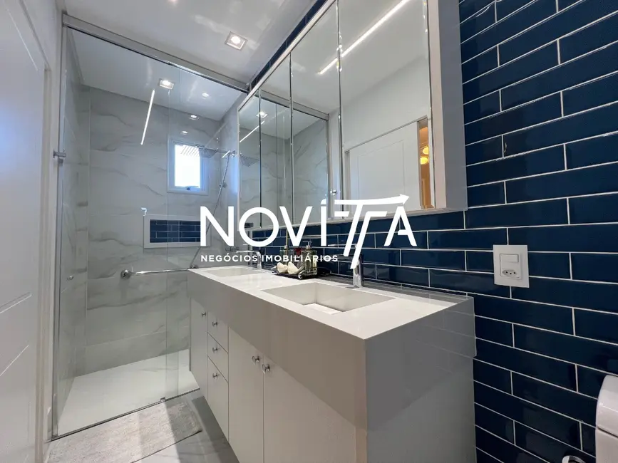 Foto 8 de Apartamento com 4 quartos à venda, 305m2 em Meia Praia, Itapema - SC