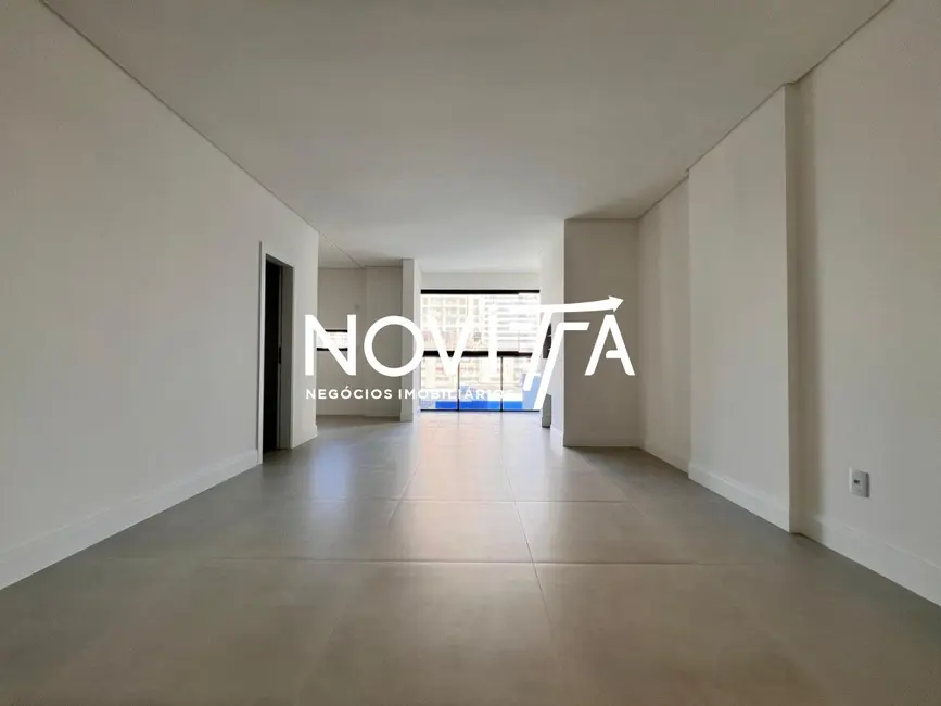 Foto 9 de Apartamento com 3 quartos à venda, 103m2 em Meia Praia, Itapema - SC