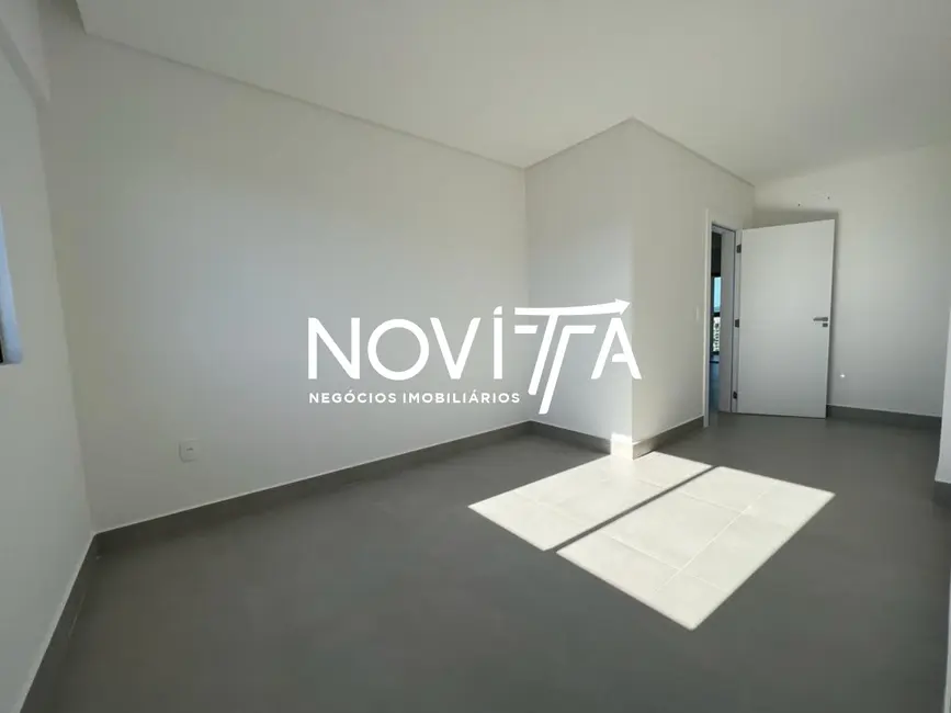 Foto 6 de Apartamento com 3 quartos à venda, 115m2 em Meia Praia, Itapema - SC