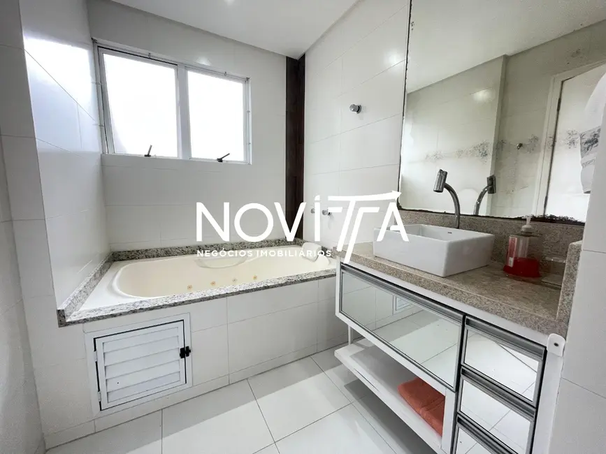 Foto 6 de Apartamento com 4 quartos à venda, 170m2 em Meia Praia, Itapema - SC