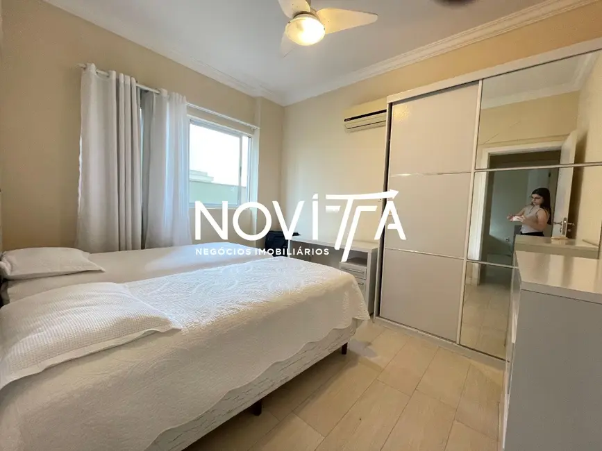 Foto 3 de Apartamento com 4 quartos à venda, 170m2 em Meia Praia, Itapema - SC