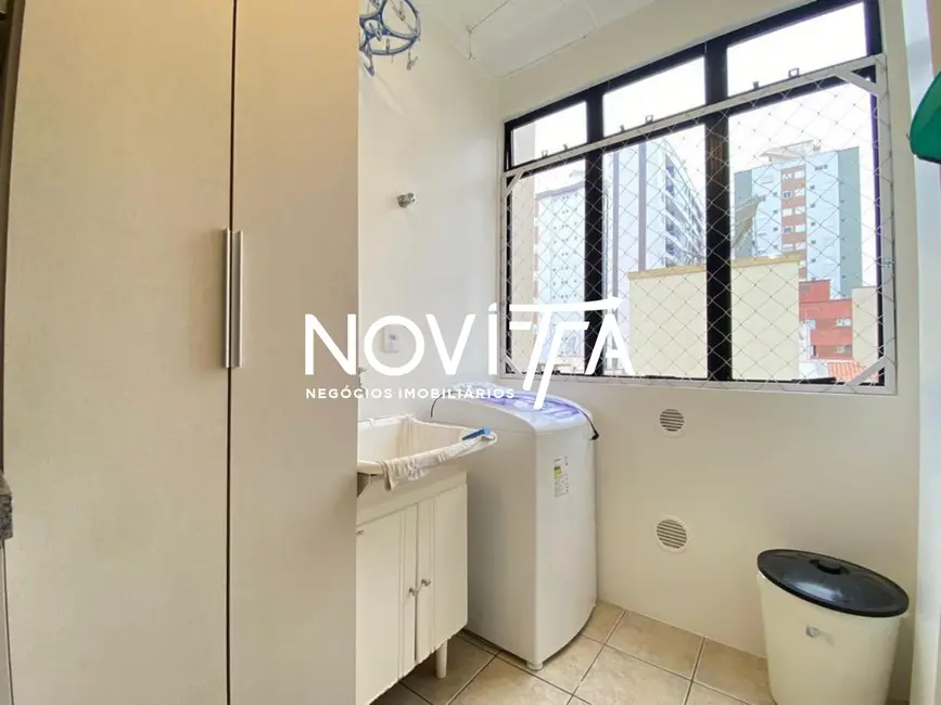 Foto 4 de Apartamento com 3 quartos à venda, 103m2 em Meia Praia, Itapema - SC