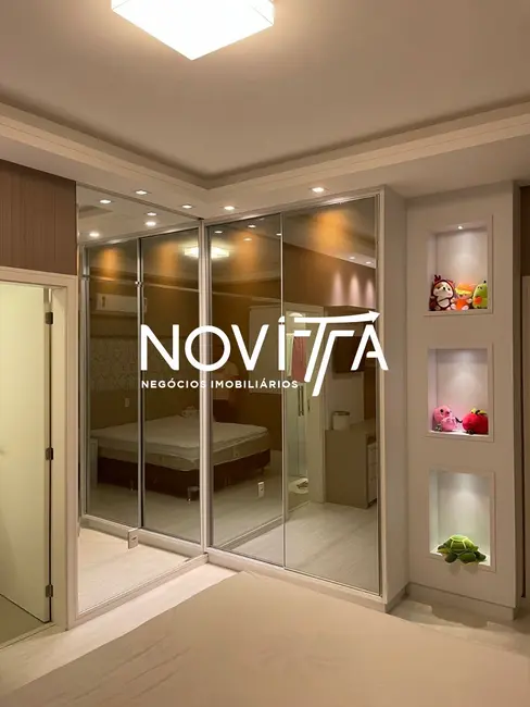 Foto 5 de Apartamento com 4 quartos à venda, 181m2 em Meia Praia, Itapema - SC