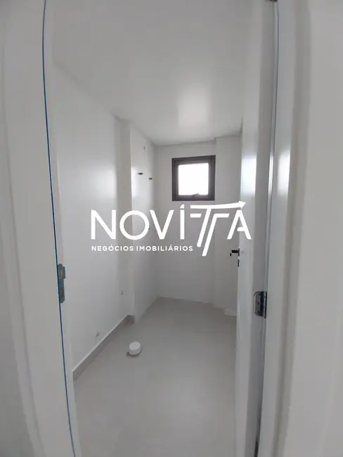 Foto 5 de Apartamento com 2 quartos à venda, 82m2 em Meia Praia, Itapema - SC