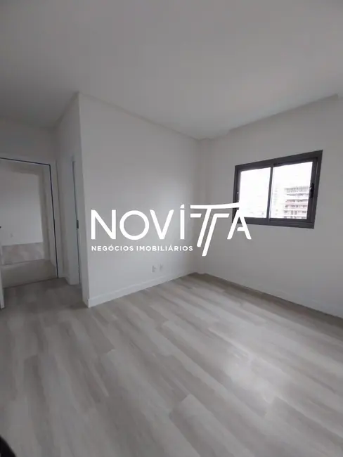 Foto 4 de Apartamento com 2 quartos à venda, 82m2 em Meia Praia, Itapema - SC