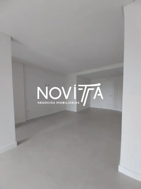 Foto 2 de Apartamento com 2 quartos à venda, 82m2 em Meia Praia, Itapema - SC