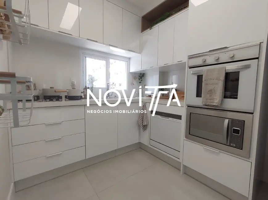 Foto 9 de Apartamento com 3 quartos à venda, 111m2 em Meia Praia, Itapema - SC