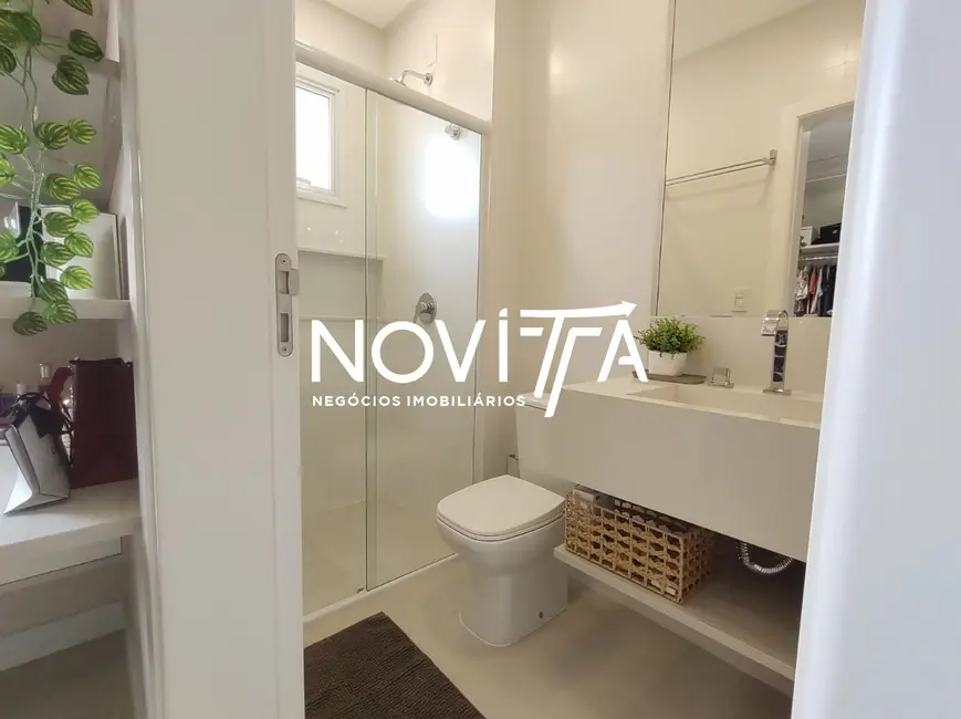 Foto 6 de Apartamento com 3 quartos à venda, 111m2 em Meia Praia, Itapema - SC