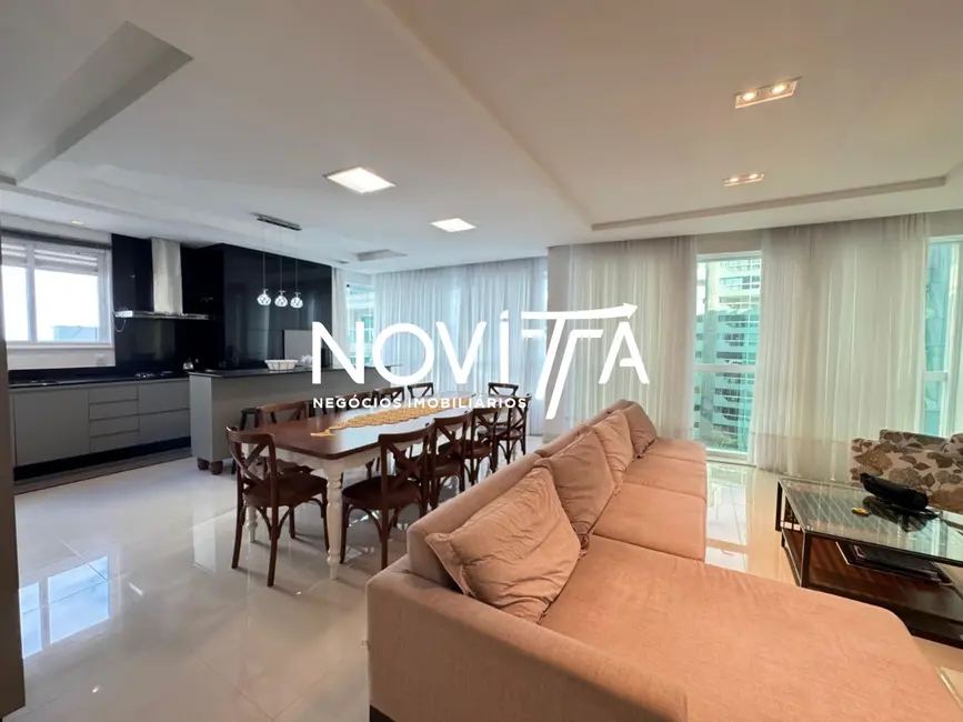 Foto 5 de Apartamento com 3 quartos à venda, 134m2 em Meia Praia, Itapema - SC