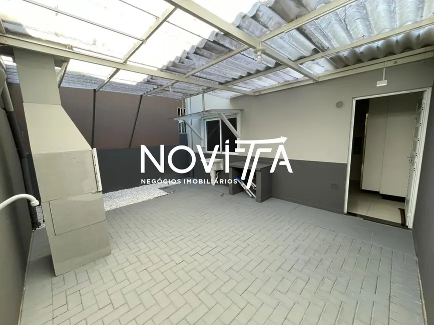 Foto 7 de Casa de Condomínio com 4 quartos à venda, 127m2 em Meia Praia, Itapema - SC