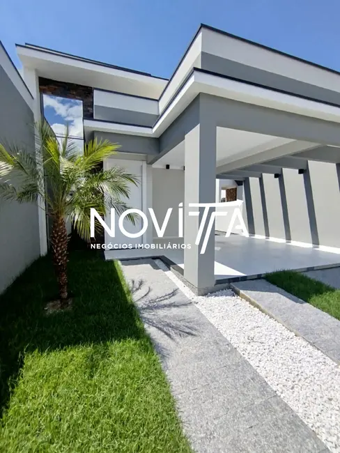 Foto 1 de Casa com 3 quartos à venda, 90m2 em Tijucas - SC