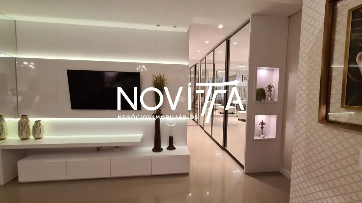 Foto 5 de Apartamento com 4 quartos à venda, 174m2 em Centro, Itapema - SC