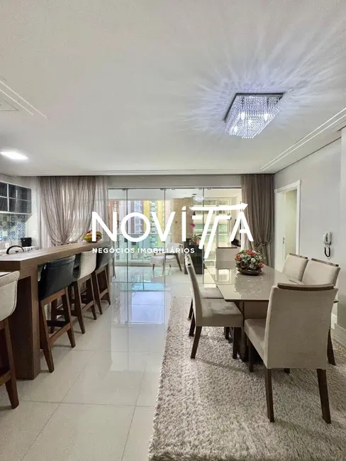Foto 3 de Apartamento com 3 quartos à venda, 118m2 em Meia Praia, Itapema - SC