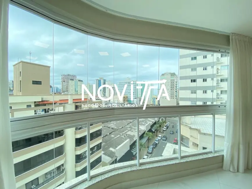 Foto 7 de Apartamento com 4 quartos à venda, 180m2 em Meia Praia, Itapema - SC