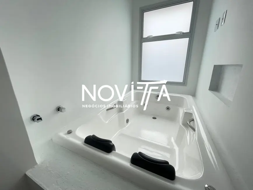 Foto 3 de Apartamento com 4 quartos à venda, 165m2 em Centro, Itapema - SC