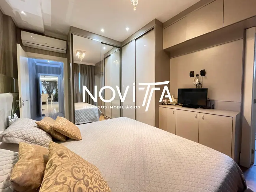 Foto 1 de Apartamento com 3 quartos à venda, 134m2 em Meia Praia, Itapema - SC