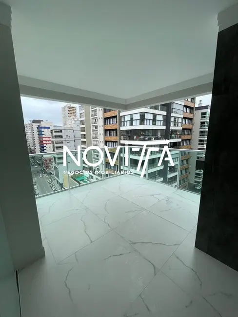 Foto 6 de Apartamento com 3 quartos à venda, 130m2 em Meia Praia, Itapema - SC