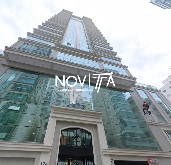 Foto 1 de Apartamento com 4 quartos à venda, 290m2 em Meia Praia, Itapema - SC