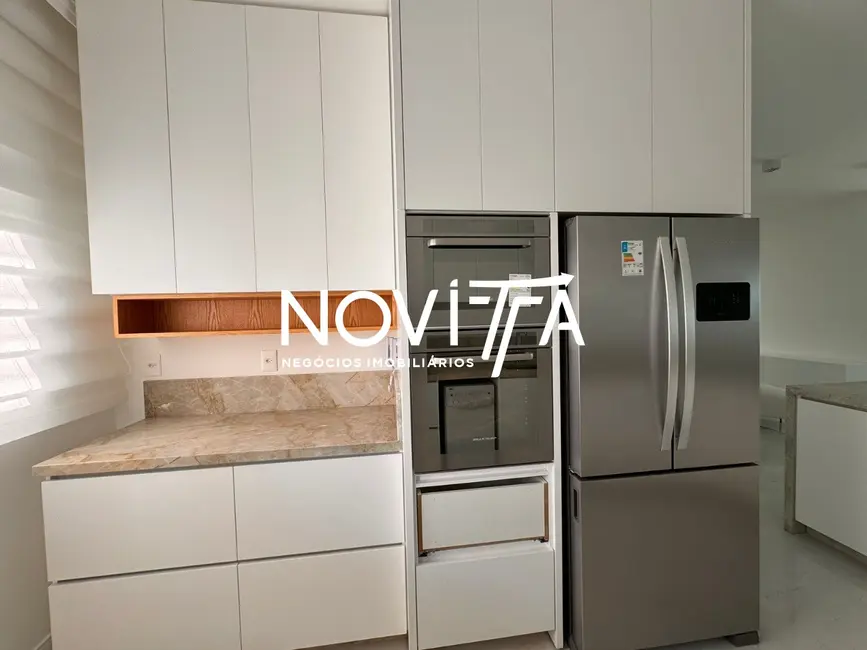 Foto 8 de Apartamento com 4 quartos à venda, 290m2 em Meia Praia, Itapema - SC