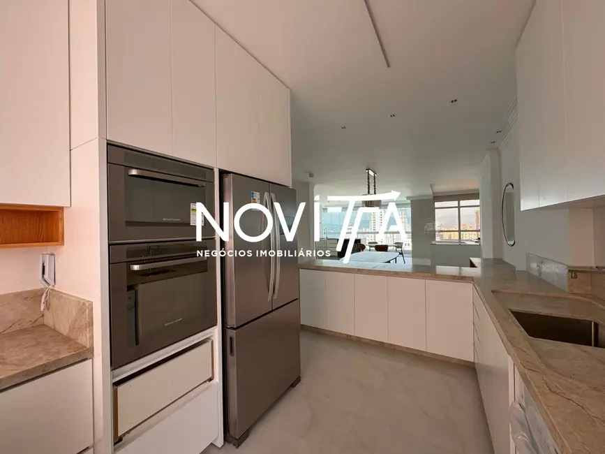 Foto 7 de Apartamento com 4 quartos à venda, 290m2 em Meia Praia, Itapema - SC