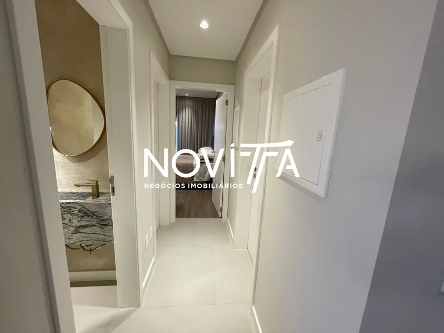 Foto 8 de Apartamento com 3 quartos à venda, 123m2 em Meia Praia, Itapema - SC