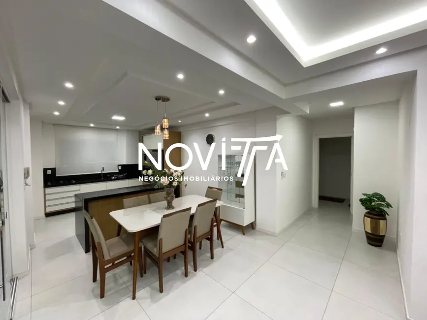 Foto 3 de Apartamento com 3 quartos à venda, 128m2 em Meia Praia, Itapema - SC