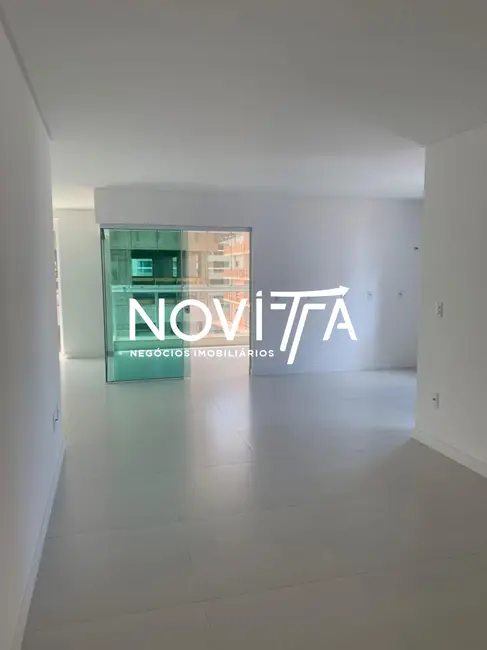 Foto 3 de Apartamento com 4 quartos à venda, 149m2 em Meia Praia, Itapema - SC