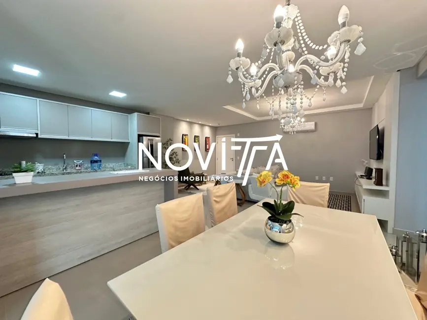 Foto 8 de Apartamento com 3 quartos à venda, 135m2 em Meia Praia, Itapema - SC