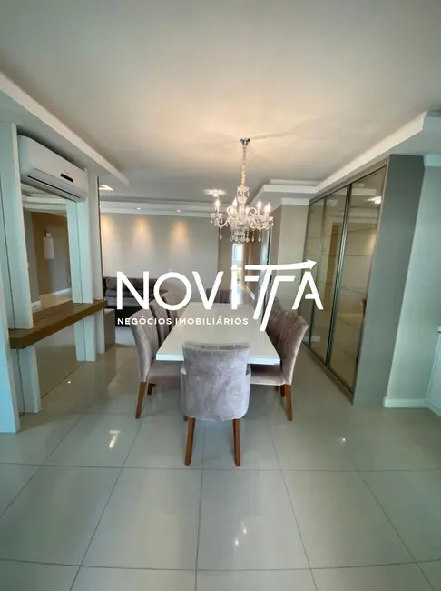 Foto 3 de Apartamento com 3 quartos à venda, 117m2 em Meia Praia, Itapema - SC