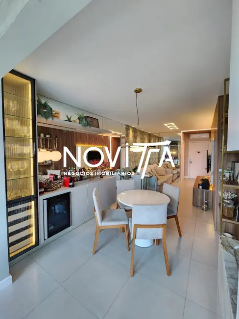 Foto 1 de Apartamento com 3 quartos à venda, 110m2 em Meia Praia, Itapema - SC