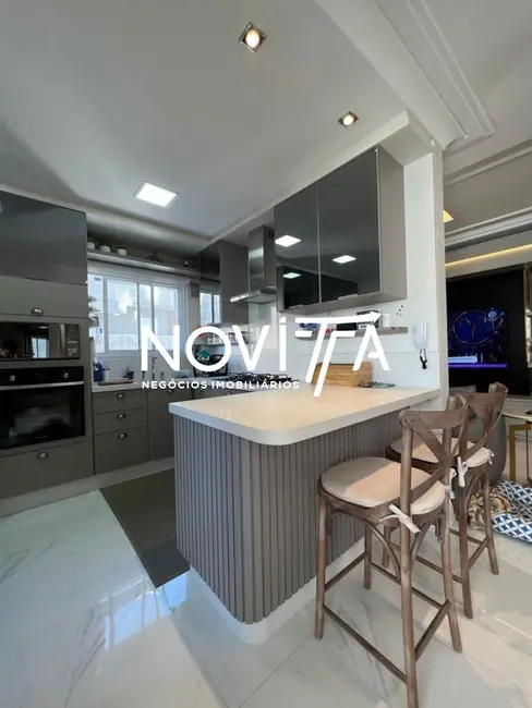 Foto 3 de Apartamento com 4 quartos à venda, 171m2 em Meia Praia, Itapema - SC