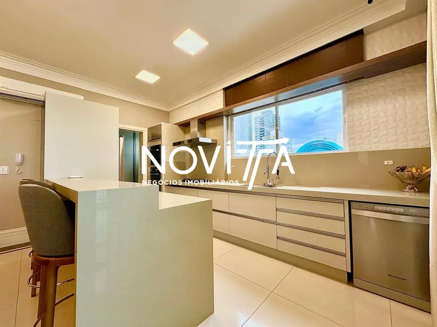 Foto 8 de Apartamento com 3 quartos à venda, 180m2 em Meia Praia, Itapema - SC