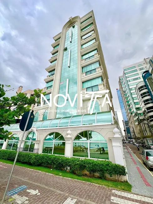 Foto 1 de Apartamento com 3 quartos à venda, 180m2 em Meia Praia, Itapema - SC