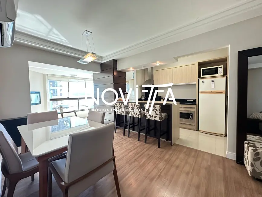 Foto 2 de Apartamento com 2 quartos à venda, 106m2 em Meia Praia, Itapema - SC