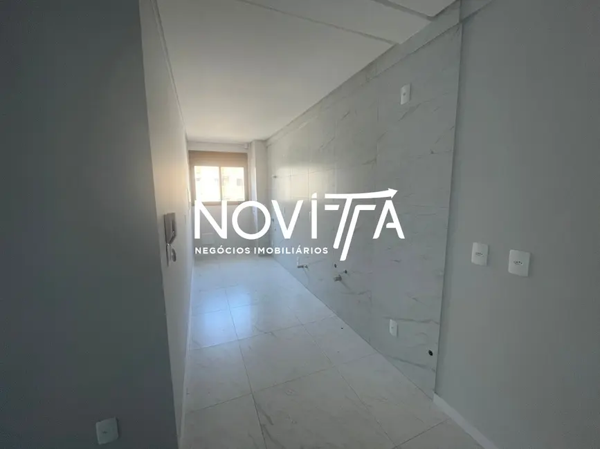 Foto 4 de Apartamento com 2 quartos à venda, 64m2 em Itapema - SC