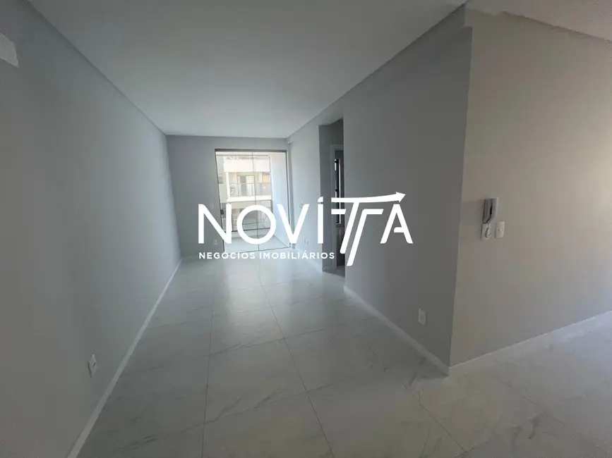 Foto 3 de Apartamento com 2 quartos à venda, 64m2 em Itapema - SC