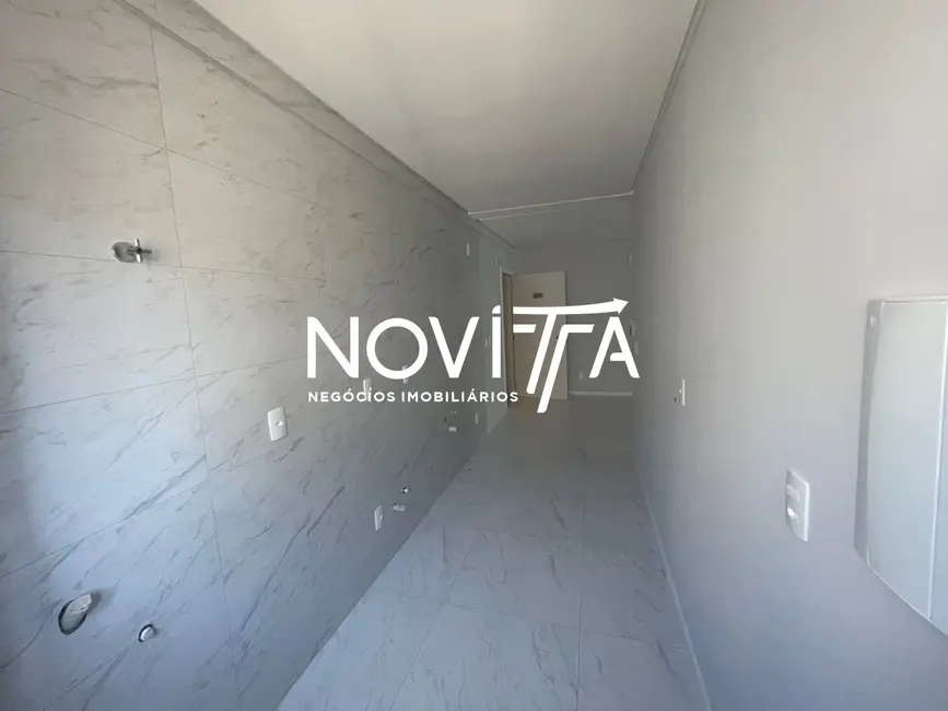 Foto 6 de Apartamento com 2 quartos à venda, 64m2 em Itapema - SC