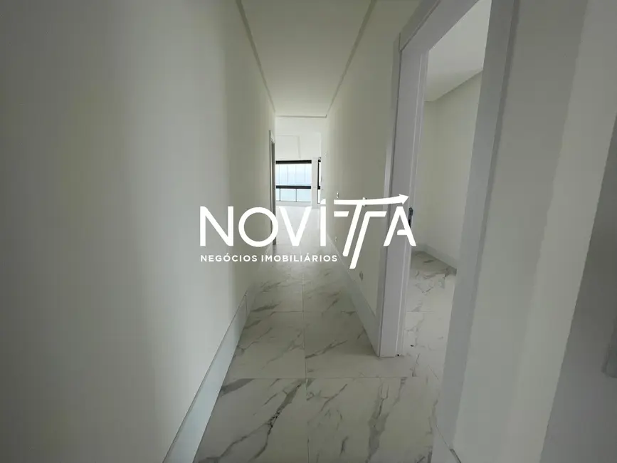 Foto 9 de Apartamento com 4 quartos à venda, 200m2 em Centro, Itapema - SC