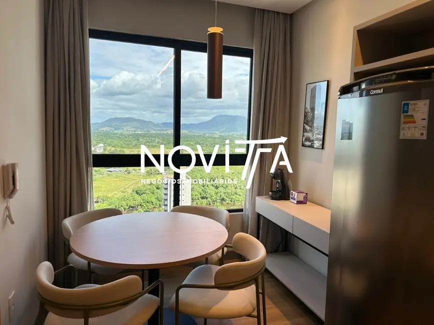 Foto 2 de Apartamento com 1 quarto à venda, 40m2 em Meia Praia, Itapema - SC