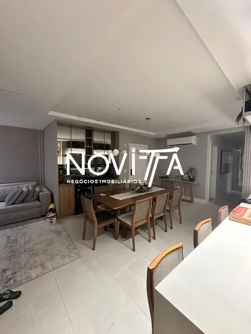 Foto 2 de Apartamento com 3 quartos à venda, 127m2 em Meia Praia, Itapema - SC