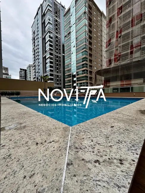 Foto 3 de Apartamento com 3 quartos à venda, 150m2 em Meia Praia, Itapema - SC